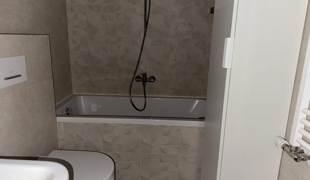 15. Bathroom 3