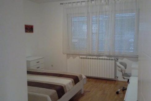IMG-0124c9dd4c20df6494ca095828c0e9f2-V