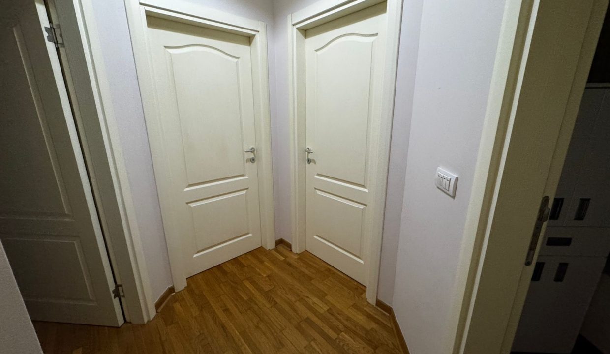 2b4068ef-00a5-45c5-854b-33e2215f4dda