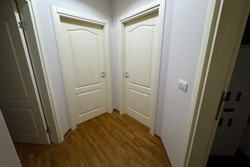 2b4068ef-00a5-45c5-854b-33e2215f4dda