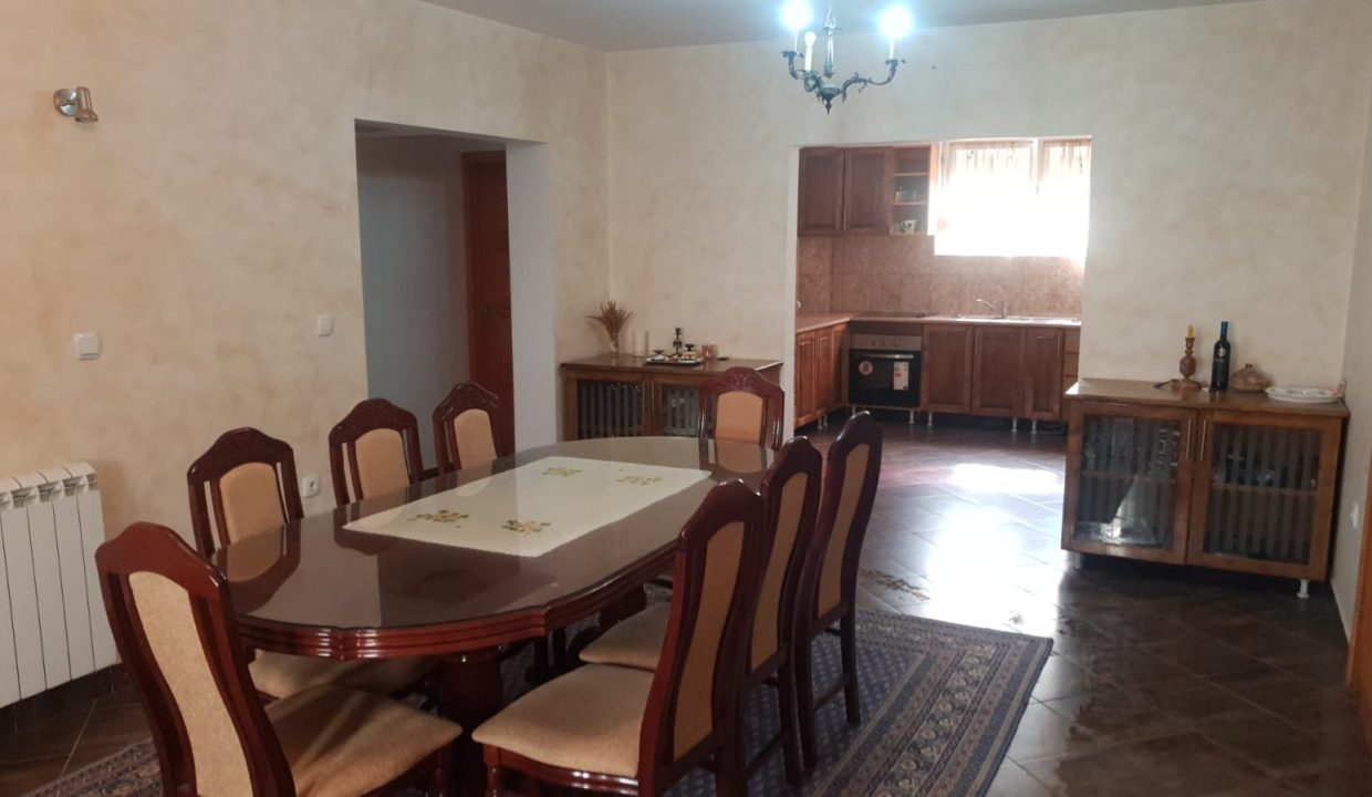 Dining kitchen 3