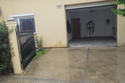 Garage 1