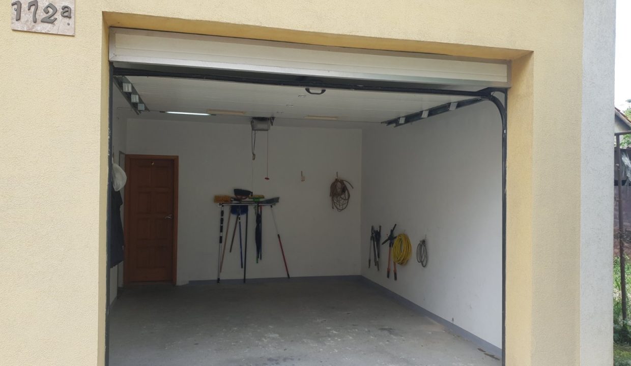 Garage 2