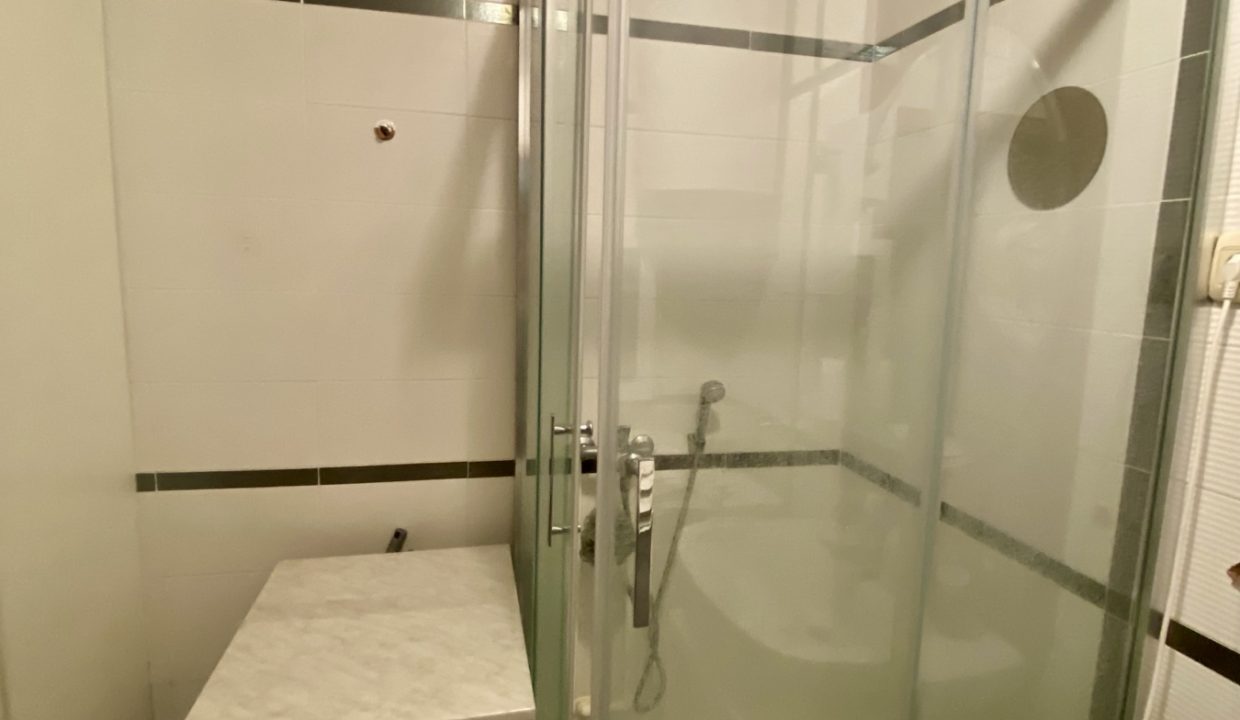 IMG-dd5c42edc78d75654e08f0b24d2d833f-V