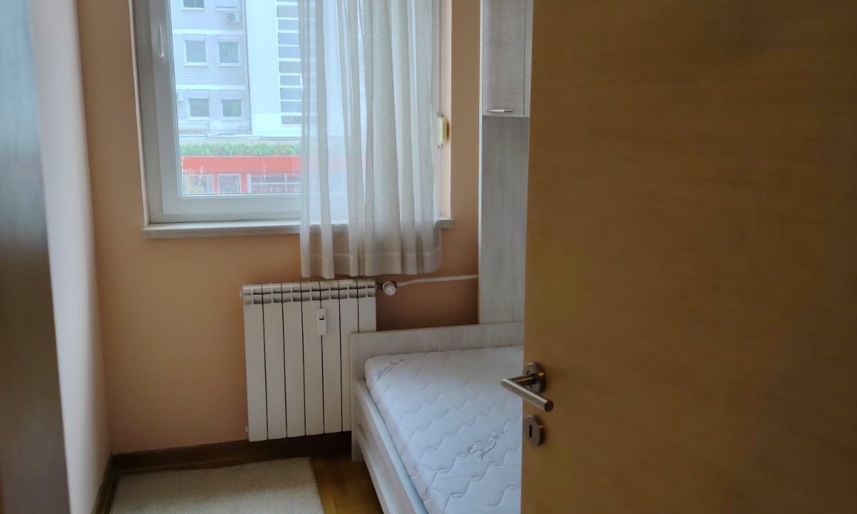 b3308e67-317f-4061-acf9-b6427e930b05