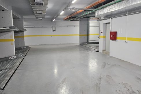 06c5d18c-1fbf-4c31-8e8e-a3894ca2a00e