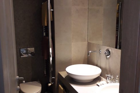 Master Suite 10 - Kupatilo 01