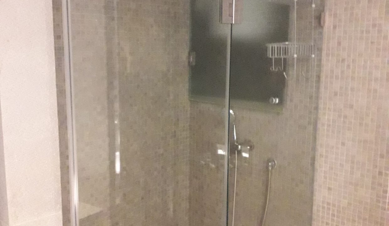 Master Suite 11 - Kupatilo 02