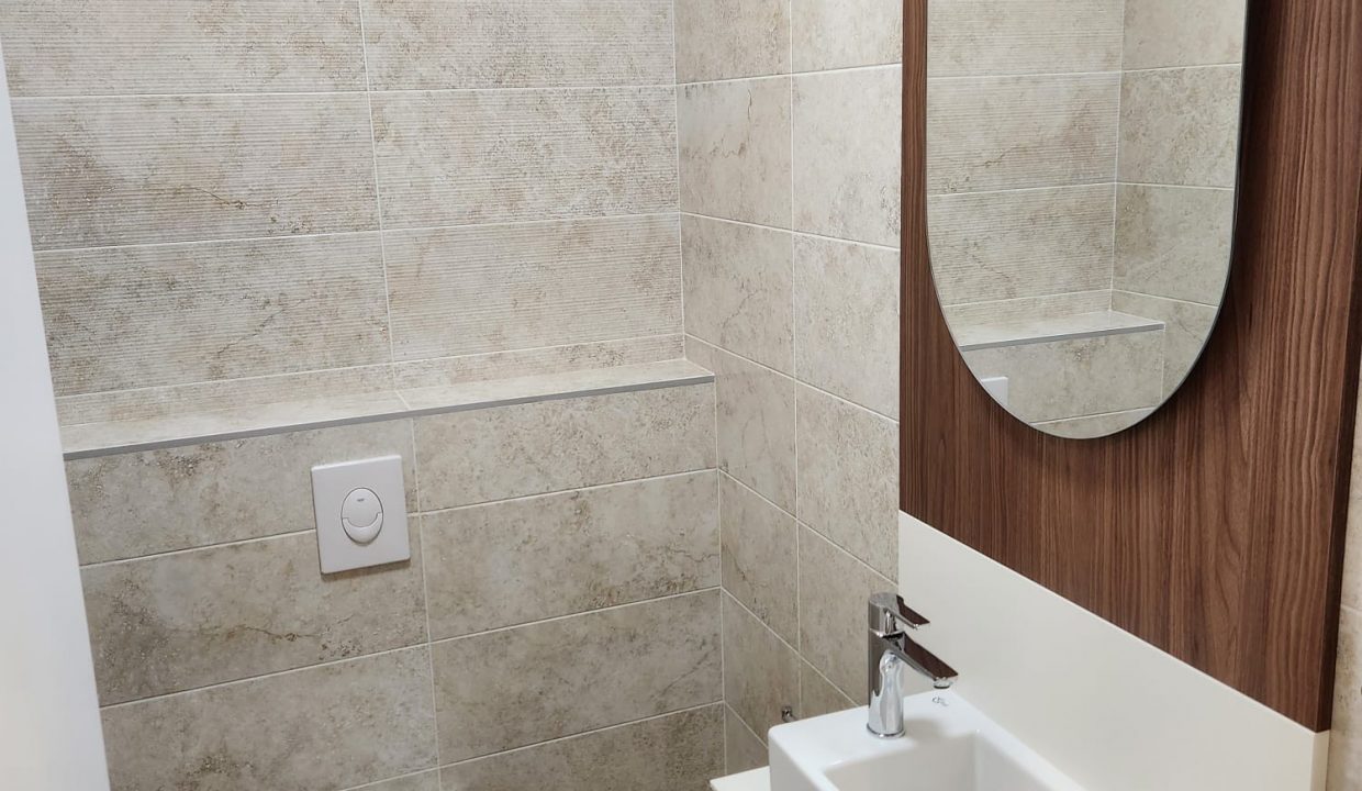 05d8351e-fc29-4282-b6f3-2ba955d6459d