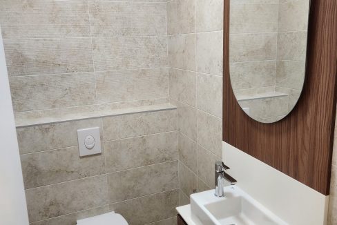 05d8351e-fc29-4282-b6f3-2ba955d6459d