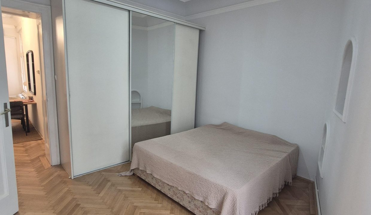 09f946d3-a06d-4d00-8283-8996600e329e