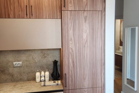 0ef05bfe-38c7-4270-b8f5-956d631153f6