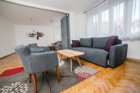 16ba8921-24f0-4703-aac7-cd96845e7c28