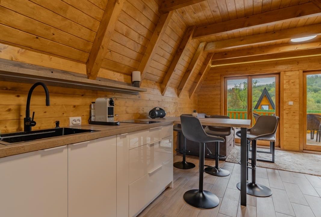 21c14d11-fc61-466f-a6de-5ee347b79aec