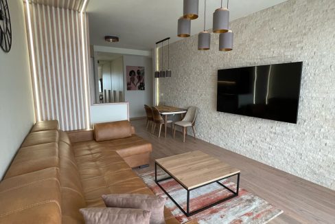 3c37d174-e651-4e49-aa6e-bef8216bdc86