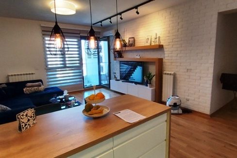 3d9dcbc9-ccb9-4e4b-a7f2-b5c716c5db1f