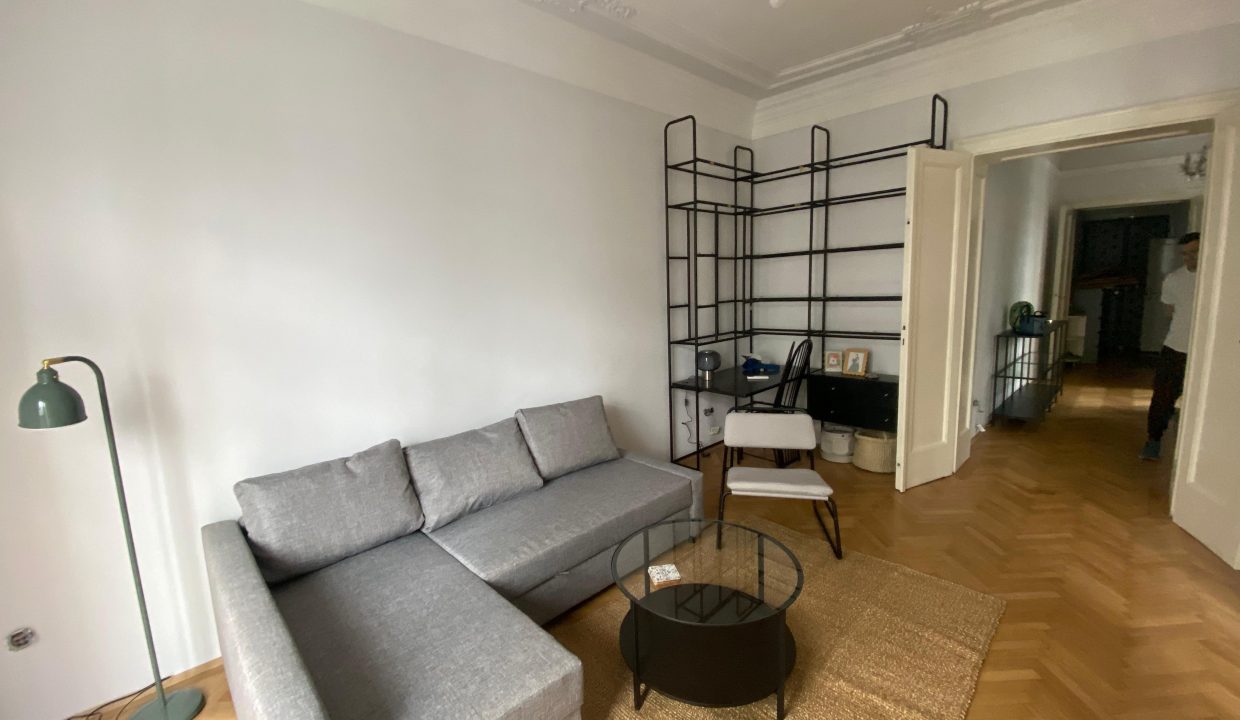 3da32c8f-764d-42f9-b4b3-cfcb0f19aa7c