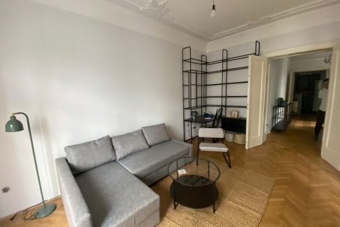 3da32c8f-764d-42f9-b4b3-cfcb0f19aa7c