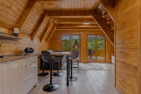 440c5d0e-bc9b-4e47-9521-96f5d239c0f5