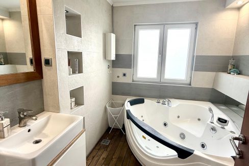 510896e9-40cd-49bb-887c-dc2b976ecf4f