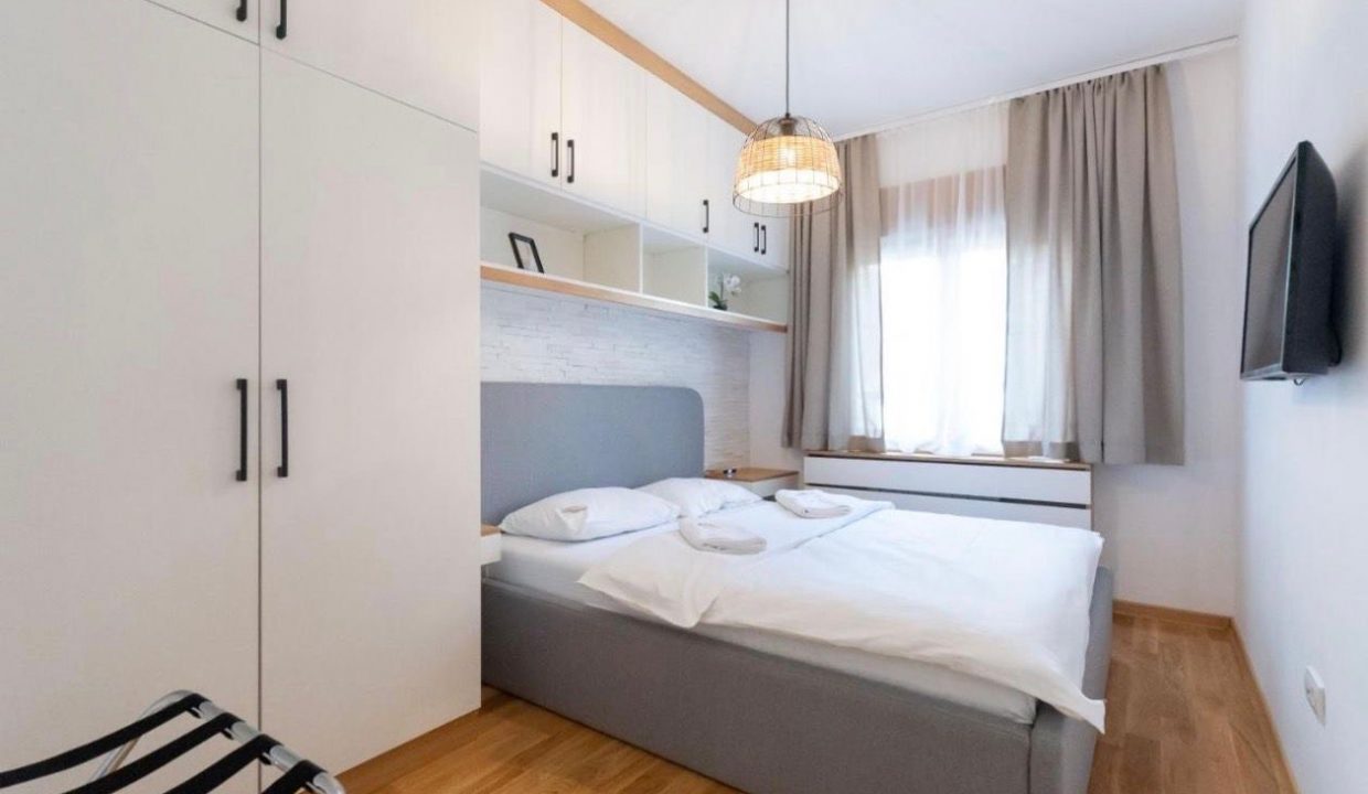 6f213a69-fe3d-4375-a363-40193887170e