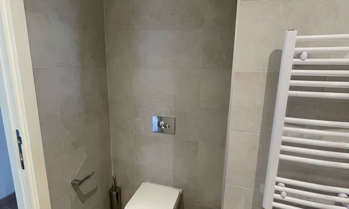 70f8f7ef-58b4-42a8-a96d-16e883bcd04b