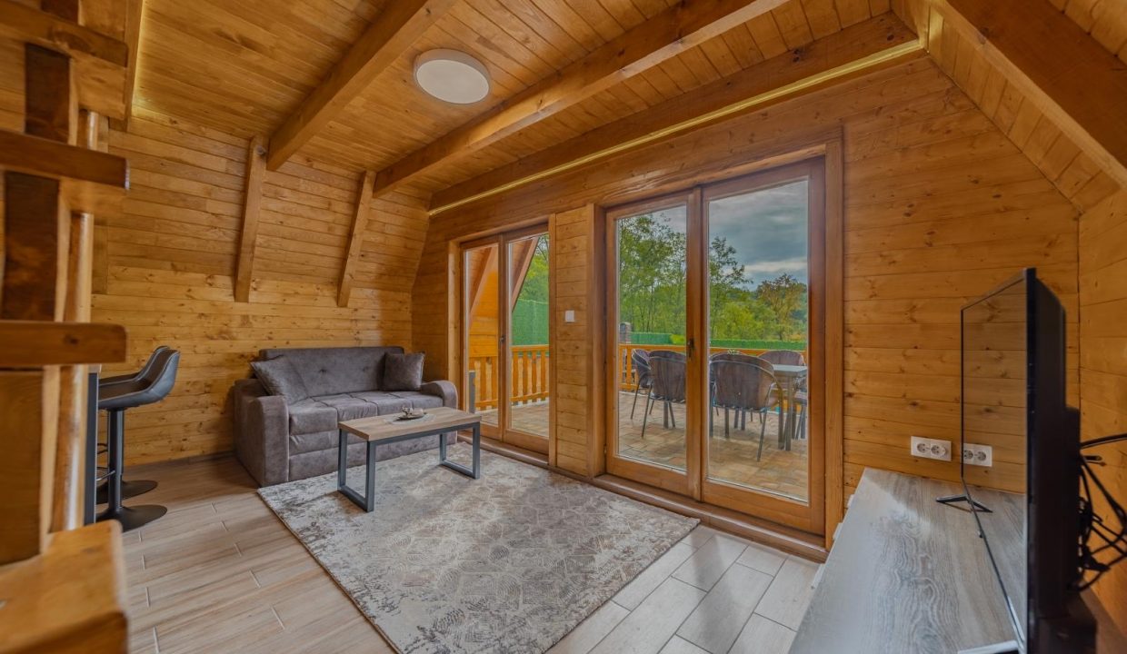 79047ad6-dd02-43ca-8e5a-6e79abe03507