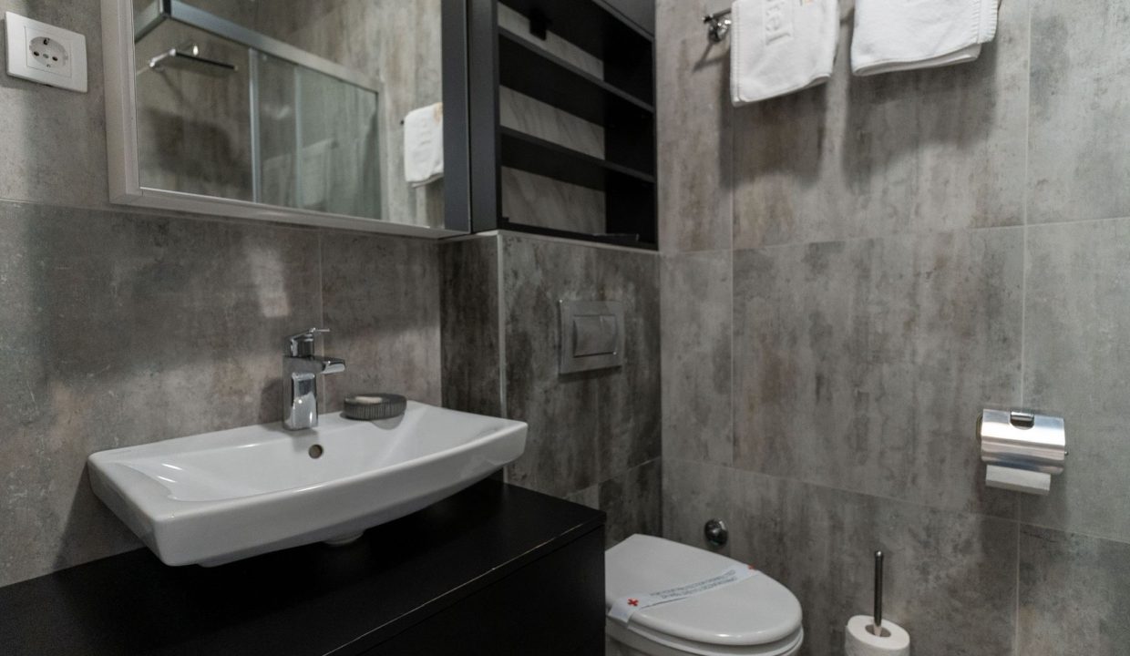 7c4f2bc2-d139-4183-a8b5-b523cbc6f826