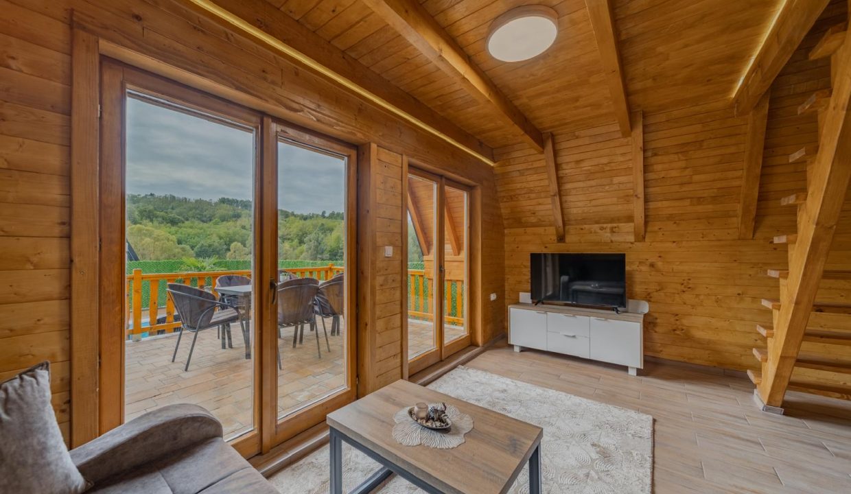 7debd3f5-0abf-4017-9956-213305641b25