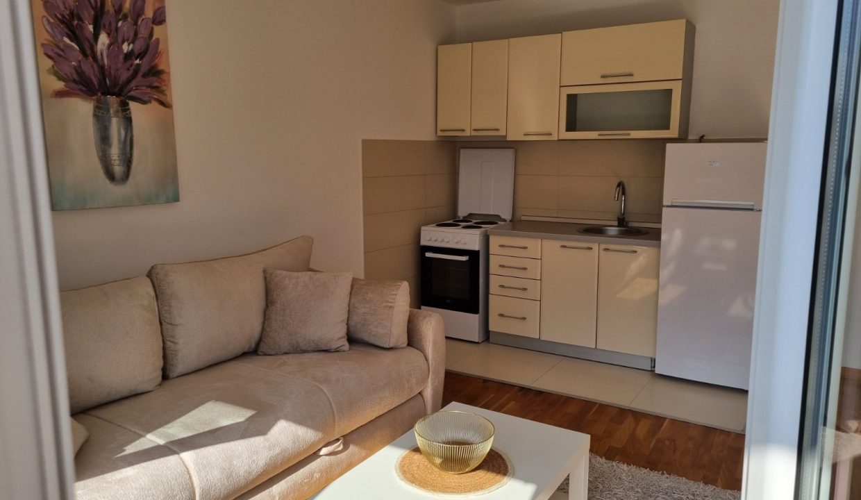 IMG-4016d8570d52c78564539248528e79de-V