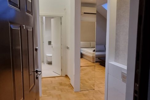 IMG-5010a84254bc8a63e8945027cf6a992f-V