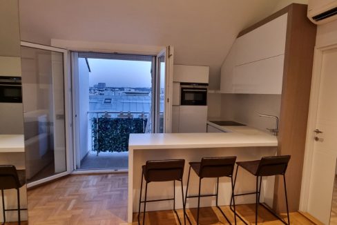 IMG-6238318d6d7b20a534395cd6830d9976-V