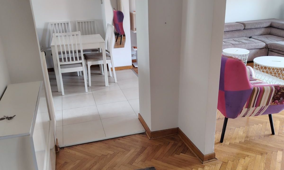 IMG-65055f0135e5bde723dd66a07094a200-V