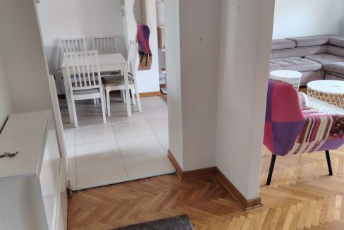 IMG-65055f0135e5bde723dd66a07094a200-V