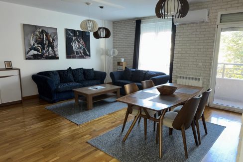 IMG-a477fbe843a9014688b7991b6c5c3cc3-V