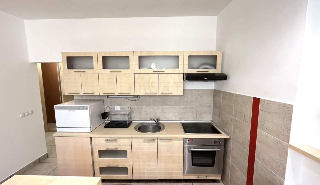 IMG-beeab990ce6679d00405cfa2d41168cf-V