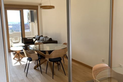 IMG-c0139a8b96d9fa1b386342d4fbcde3bd-V