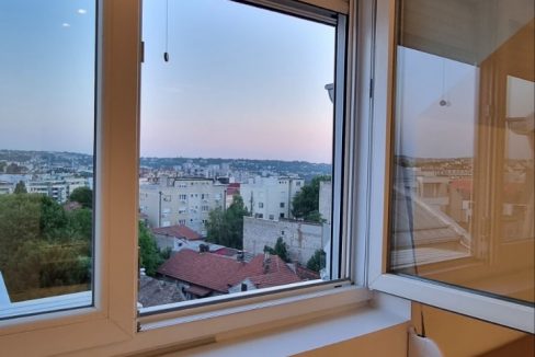 IMG-cd03dbafe8f46f27fcab0061859c2e8f-V