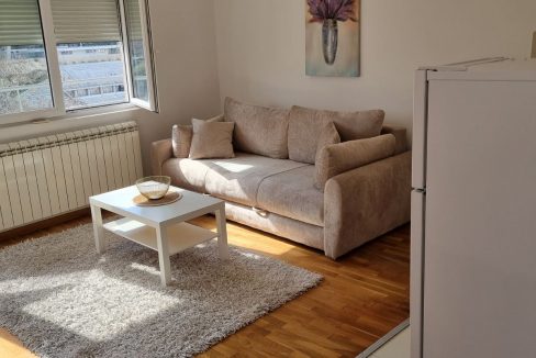 IMG-d8ebb111960c668caf4022220a37ab1f-V