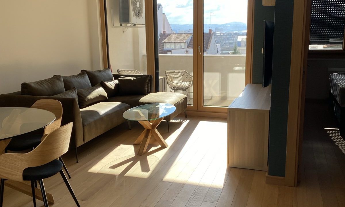 IMG-e6e69be73a07191bc6ba1f1eee95b741-V