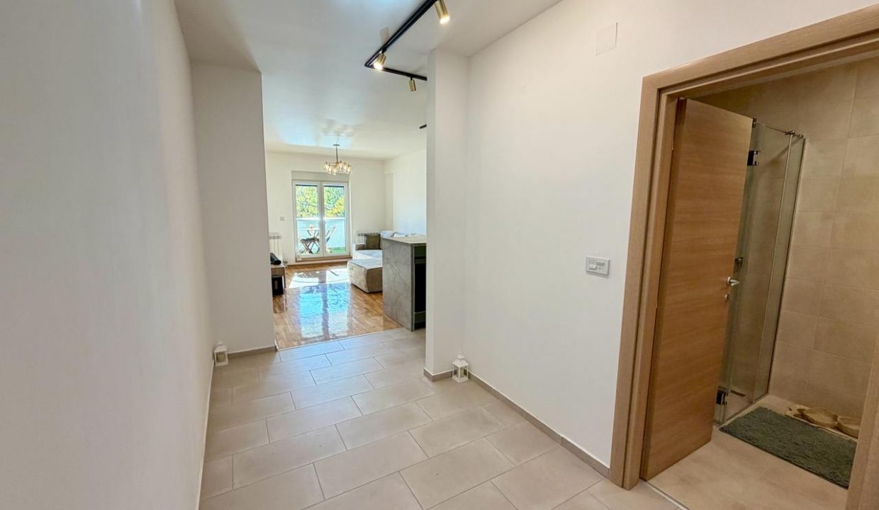 ad1efaca-ac55-4438-9b65-0ad5b3bb626e