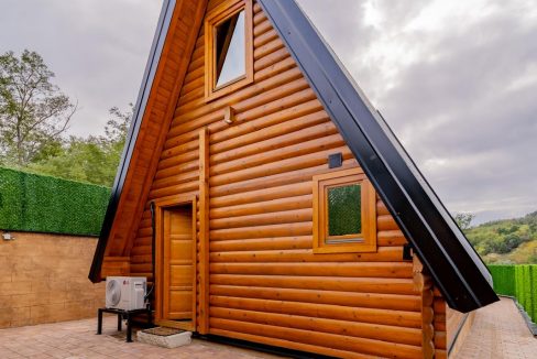 ad646d2d-8c97-439d-988b-1bfeed329c90