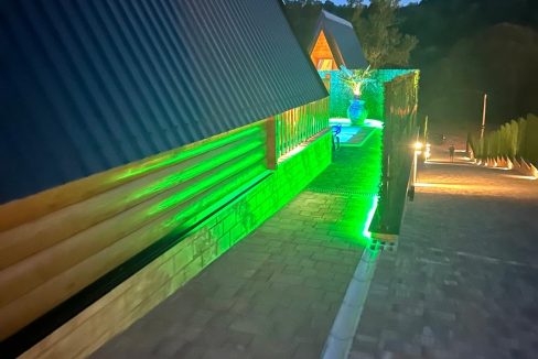 b245bd9c-c649-4d4b-be8c-1905b33dc1af