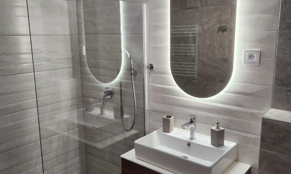 bbf1b1c5-258f-426d-8112-3a41ef3a73e1