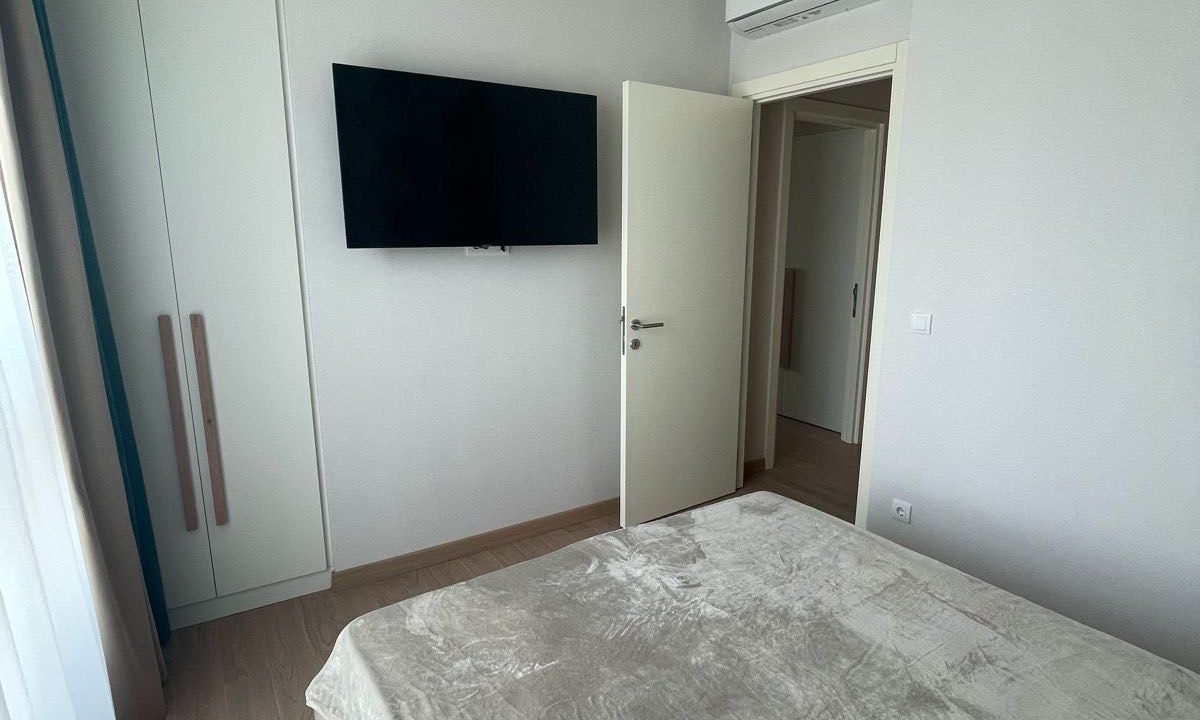 c2cf55b1-fcc3-4e4f-88be-b145def34a8d