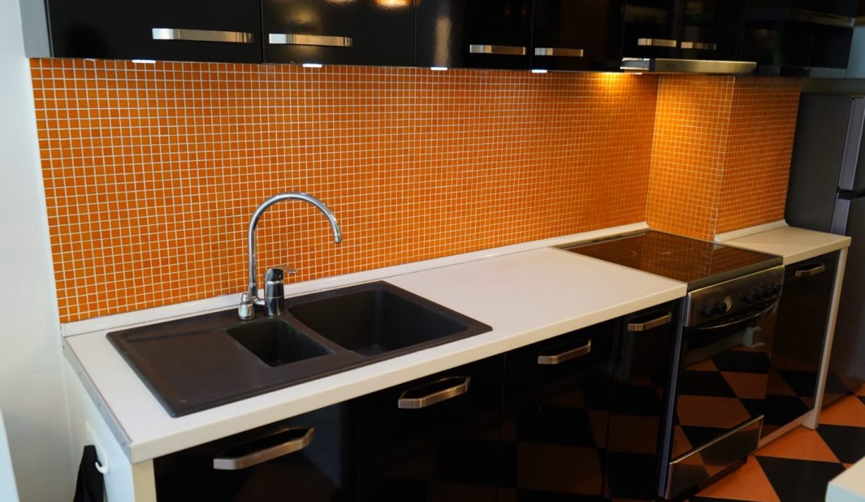 c78928d6-42f8-47e4-b7c3-1573c0e4b976