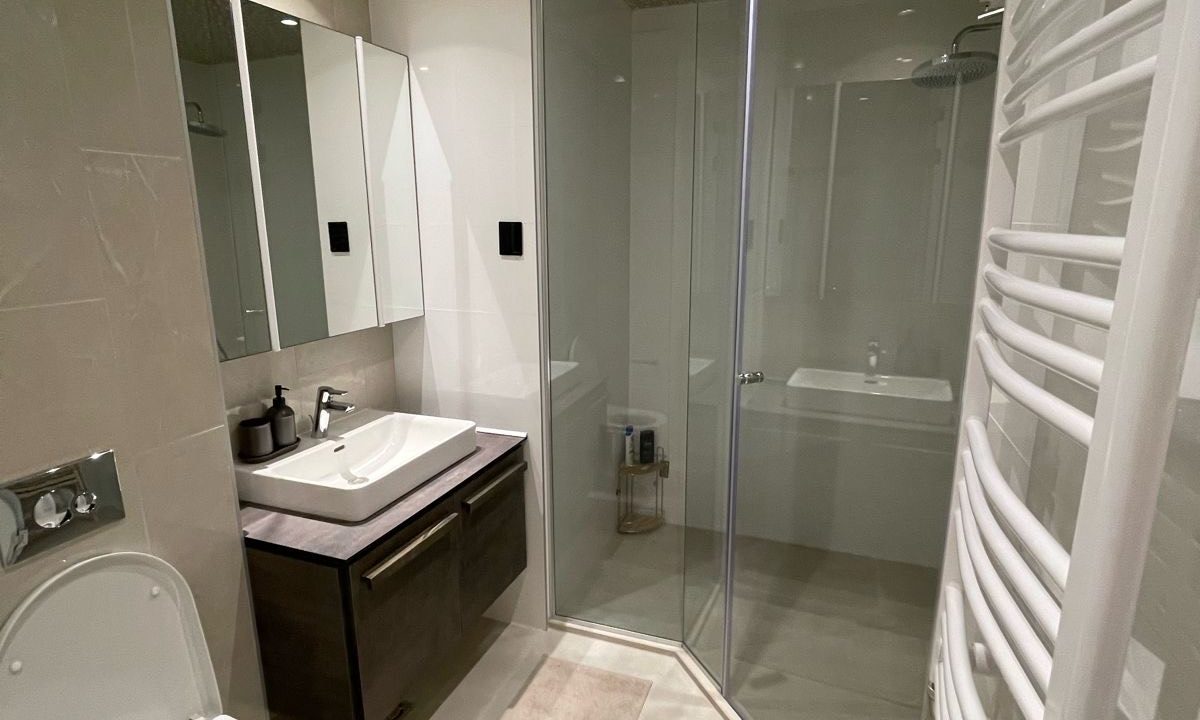 d40aecc8-98ca-4358-a49b-3ab7161e6ebe