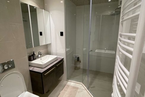 d40aecc8-98ca-4358-a49b-3ab7161e6ebe