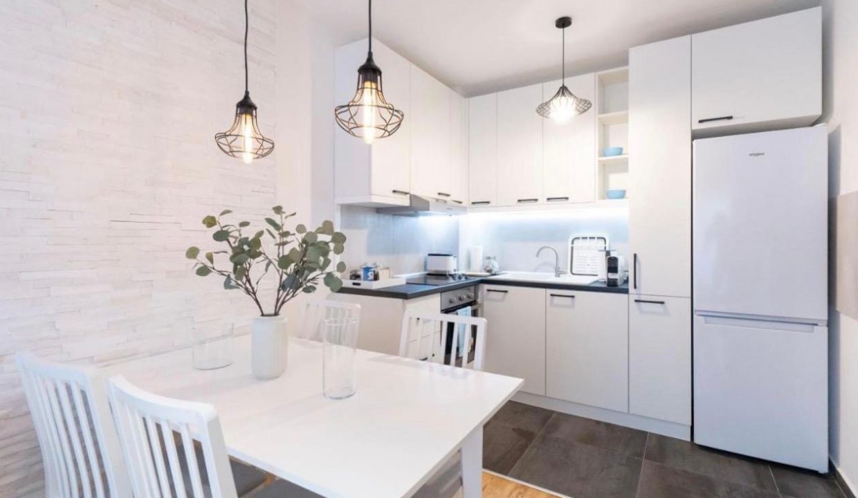 f092e4ae-e7ea-4ffb-b6ae-1a288c954e67