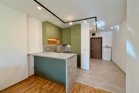 ffe89d25-769f-4aa0-8df3-2d71ad0a3310